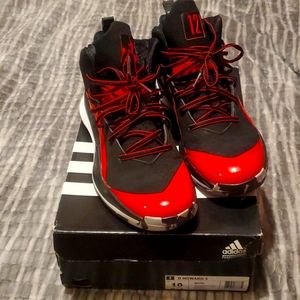 Adidas D Howard sneakers